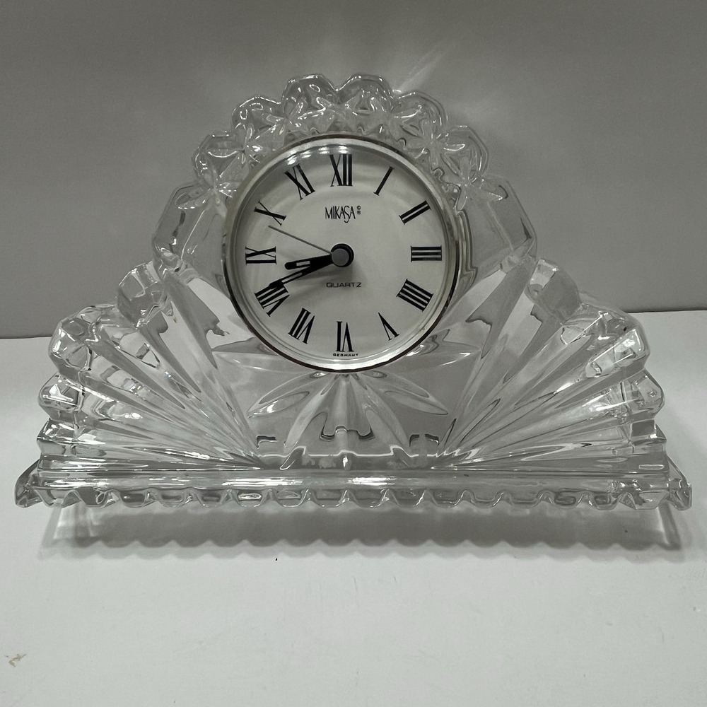 Mikasa Crystal Quartz Desk Clock 8.75x8.25